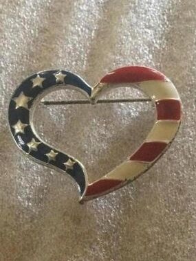 Avon Patriotic Heart Pin